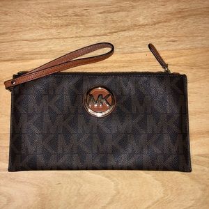 Michael Kors Wristlet
